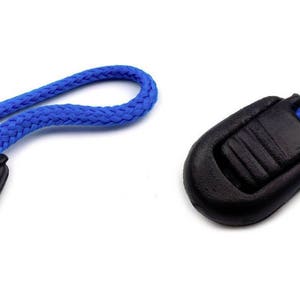 20 Plastic Cord Lock 15x19 mm / Black or blue