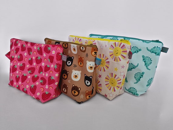 Newborn Baby Gift: Nappy Zipper Wet Bag, Waterproof Diaper Pouch Wallet & Travel Changing Mat