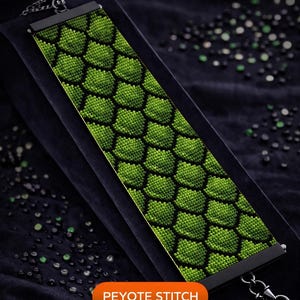 Peyote Stitch Bracelet Beading Pattern Dragonscale Green Seed Bead Cuff