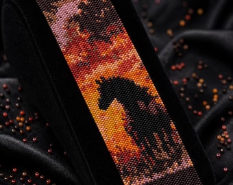 Peyote Stitch Bead Bracelet Pattern DIY Horse in Sunset Seed Bead Cuff