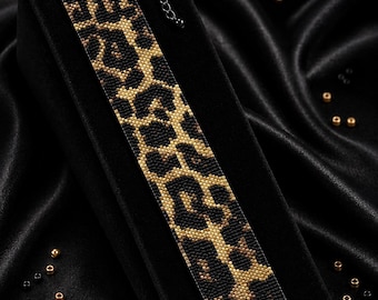 Snow Leopard Peyote Bracelet Pattern, Miyuki Delica 11/0 Beading Cuff, PDF Download