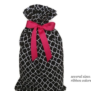 Fabric Gift Bags in Black & White Quatrefoil Cloth with Drawstring / Reusable Fabric Gift Wrapping in Small, Medium, Large, Santa Sack