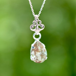 Sapphirine drop pendant necklace, Vintage sapphire teardrop 14x10mm emerald green color, Silver rhodium plated, Sapphirine, 50s-60s