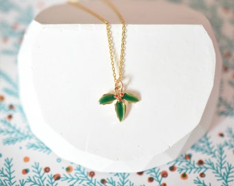 Collier pendentif houx, feuille émaillée verte et rouge, Noël