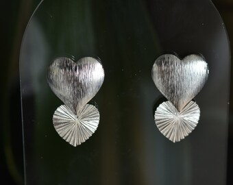 Boucles d'oreilles argentées coeurs doubles, coeur ondulé, motif radial en plaqué argent 925