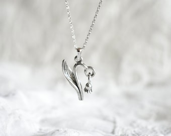 Silver necklace with 3D lily of the valley flower pendant, antique silver color