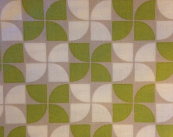 MARMELADE By Bonnie & Camille - Tissu - Pinwheels en Vert et Gris - Tissus Moda - Quilting - Couture - Pinwheel - Home Decor