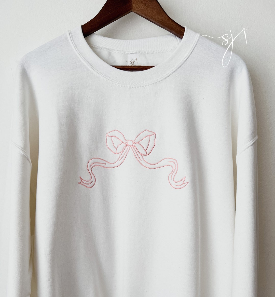 Put a Bow on it Wreath Tunic Sweatshirt