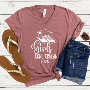 Girls Gone Cruisin’ 2026 V-Neck Shirt, Cruise Trip T-Shirt, Matching Girls Vacation Tees Heather Mauve