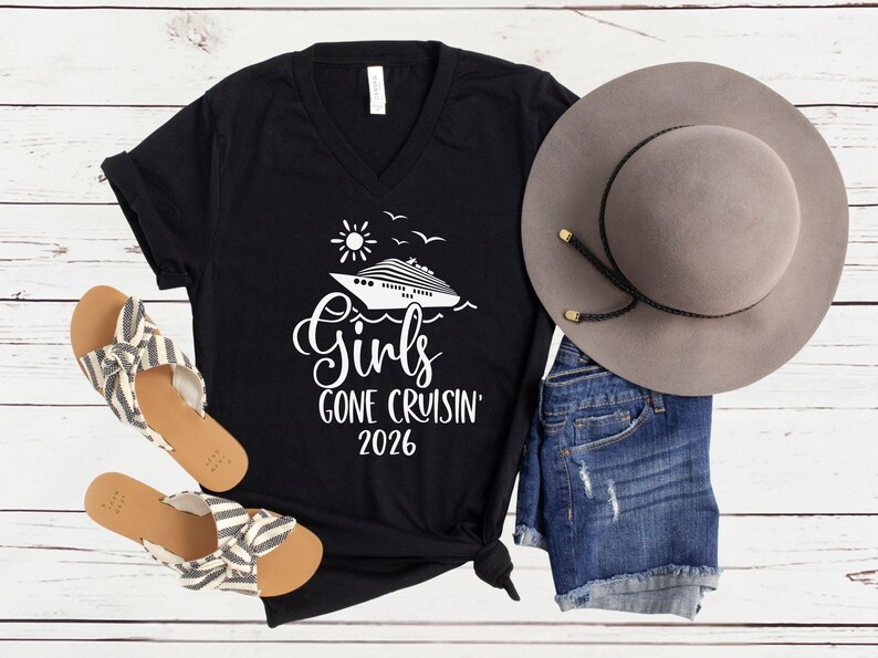 Girls Gone Cruisin’ 2026 V-Neck Shirt, Cruise Trip T-Shirt, Matching Girls Vacation Tees Black