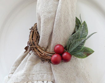 Christmas Napkin Rings, Red Berry Holly Decor, Christmas Dinner Placesetting Decor, Winter Berry Napkin Rings, Rustic Farmhouse Decor