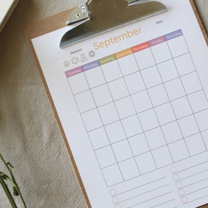 12 Month Blank Calendar Pages | Working Calendar | Homeschool Printable | Education Resource | Daily Monthly Cycles | Worksheet