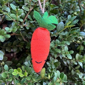 Carrot Felt Ornament