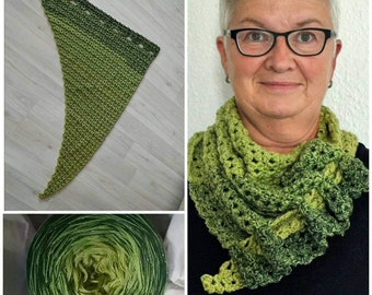 PDF Download Shawl * Dragon's Throat * Crochet Dragon's Tail Crochet pattern for wool or color gradient from Schlosspartie Jever *