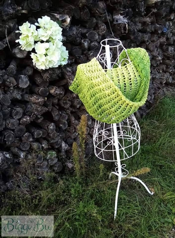 Il modello all'uncinetto LOVE è nell'AIR Loop all'uncinetto dal