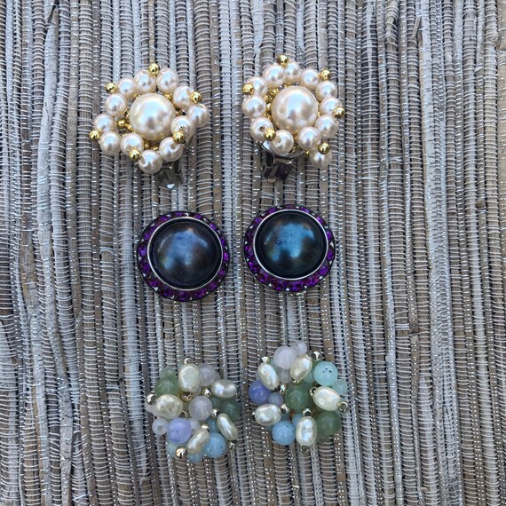 Three pairs vintage clip on earrings - image 8