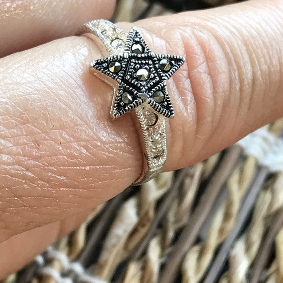 Silver Marcasite & Rhinestone Star Ring - image 10