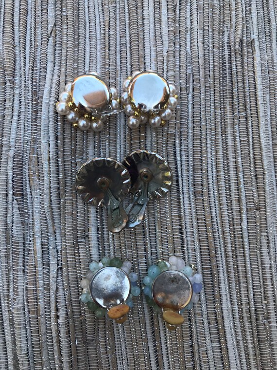 Three pairs vintage clip on earrings - image 3