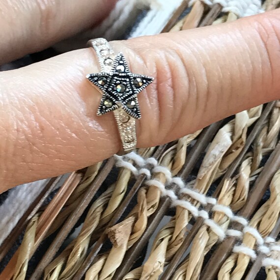 Silver Marcasite & Rhinestone Star Ring - image 5