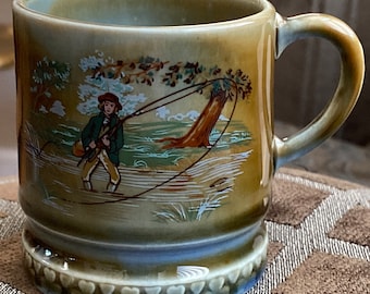 Vintage Irish Wade Ireland Small Cup Fly a fishing Scene With Bee Mark Excellent Condition