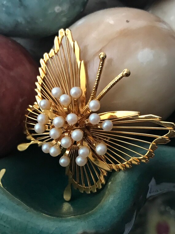 Vintage MONET Butterfly Brooch Pin faux pearl acc… - image 8