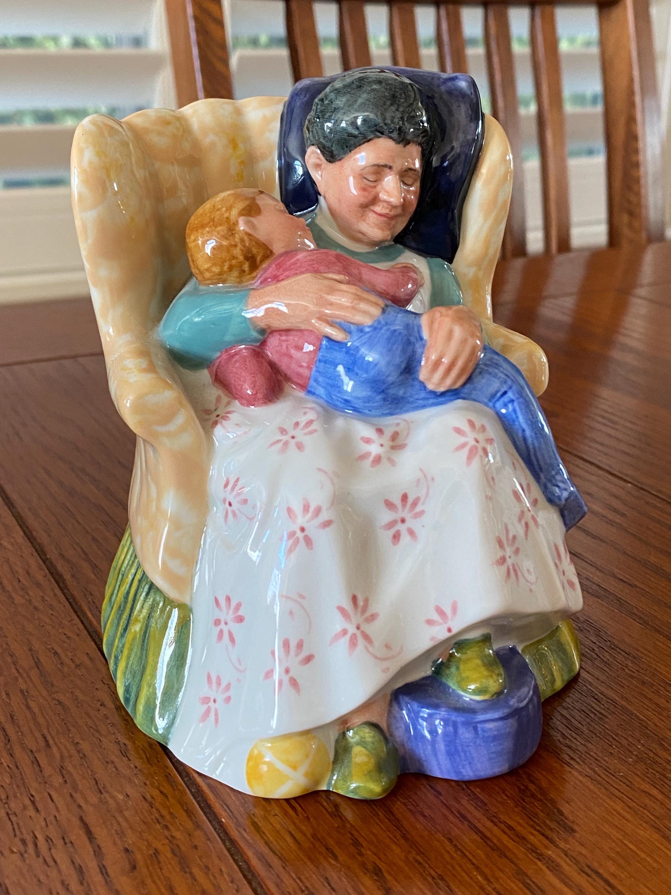 【新品　未使用】ロイヤルドルトン　マーガレット フィギュリン Margaret Mephistopheles And Marguerite HN775 – Royal Doulton Figurine