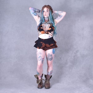 MINI Rock SHORTS Skort Geometrische Batik Pixie Boho Hippy Party Psytrance Festival Handgefärbt Ethisch hergestellt Wackeln und Quietschen