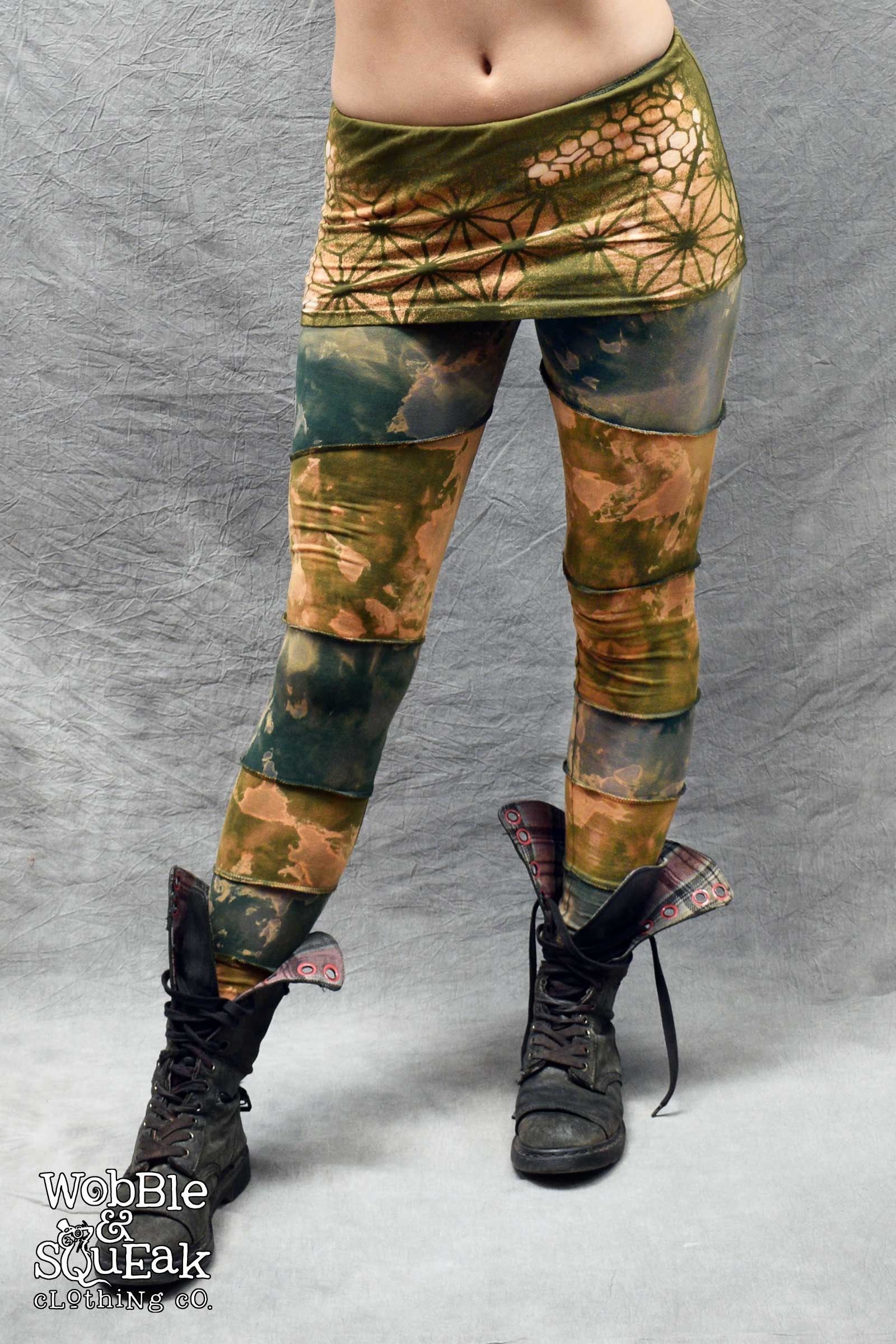 LEGGINGS with an abstract floral Pattern - Batik, Tie-Dye - unisex -  green-olive green