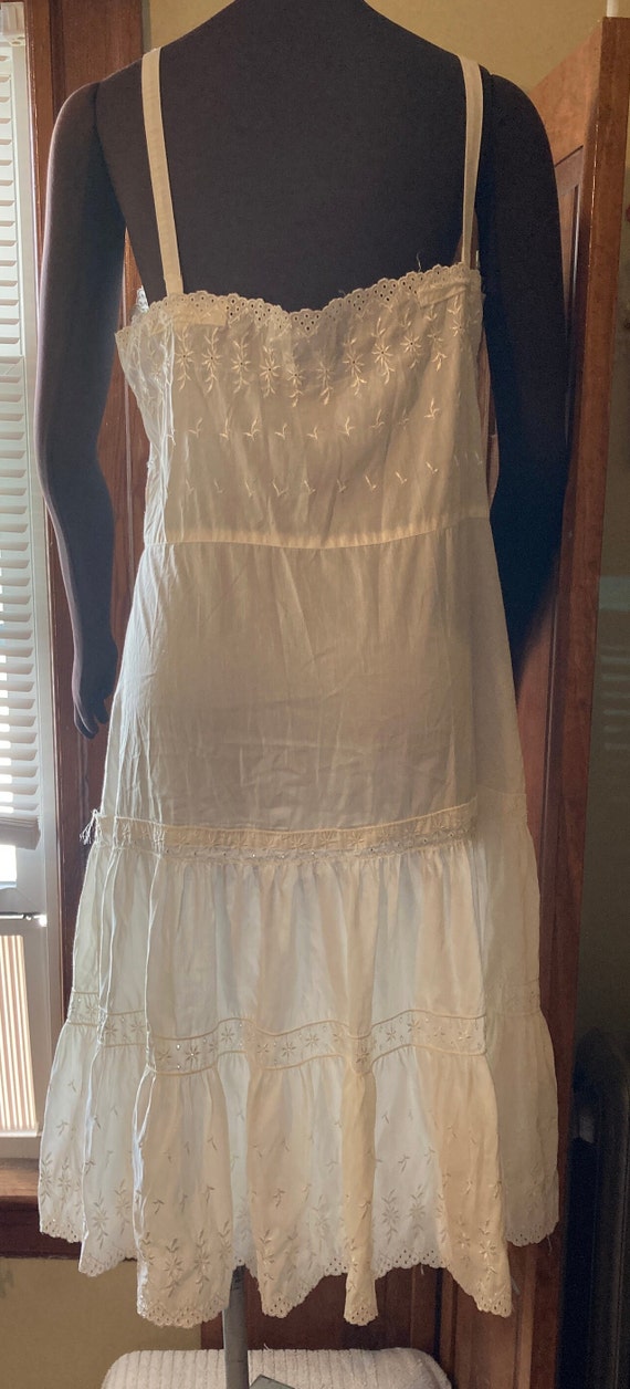 1950s Off White Cotton Eyelet Slip