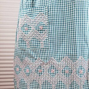 Functional Vintage Half Apron. Perfect Protection When Cooking With Cast Iron. Stylish + Functional. Very Clean, No Stains, One Minor Rip.