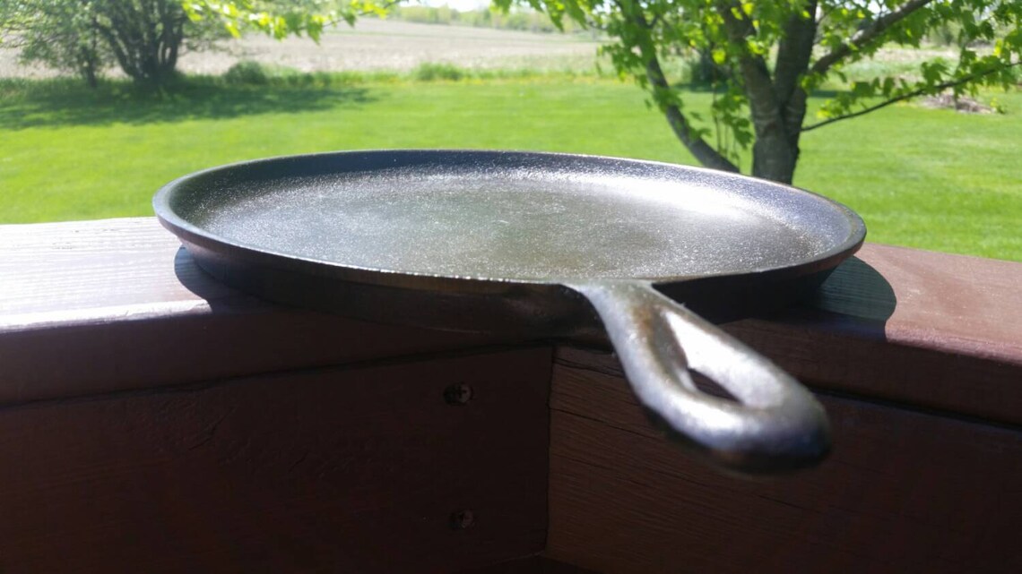 Lodge 'OG' 1960 9 Griddle. 'Made in USA'. Etsy