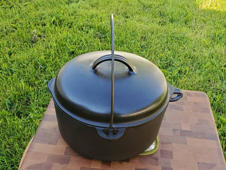 1800's Columbus Iron Works 9 Cast Iron Dutch Oven. RARE Etsy