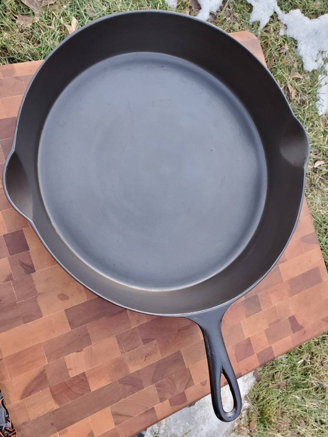 LARGE 12 Wapak Cast Iron Skillet. 19031910. Sits 100 Flat Etsy