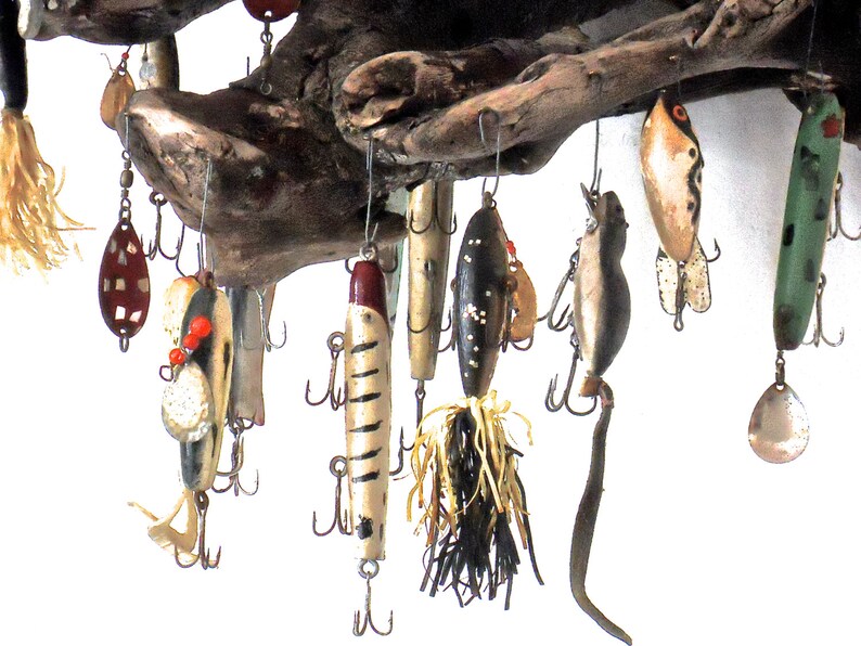 20 Rustic Vintage Folk Art Fishing Lures With Driftwood Wall Etsy