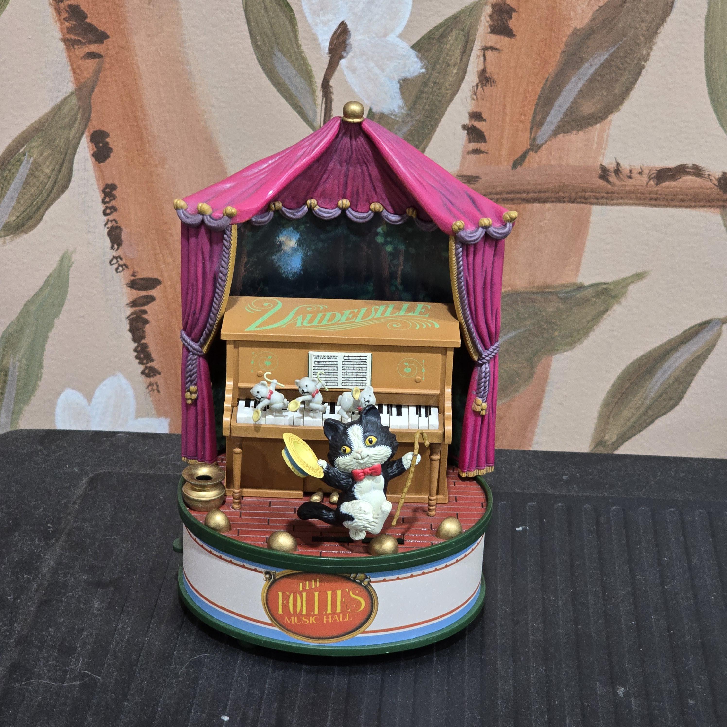 希少ENESCOネズミの画家エッフェル塔パリオルゴール