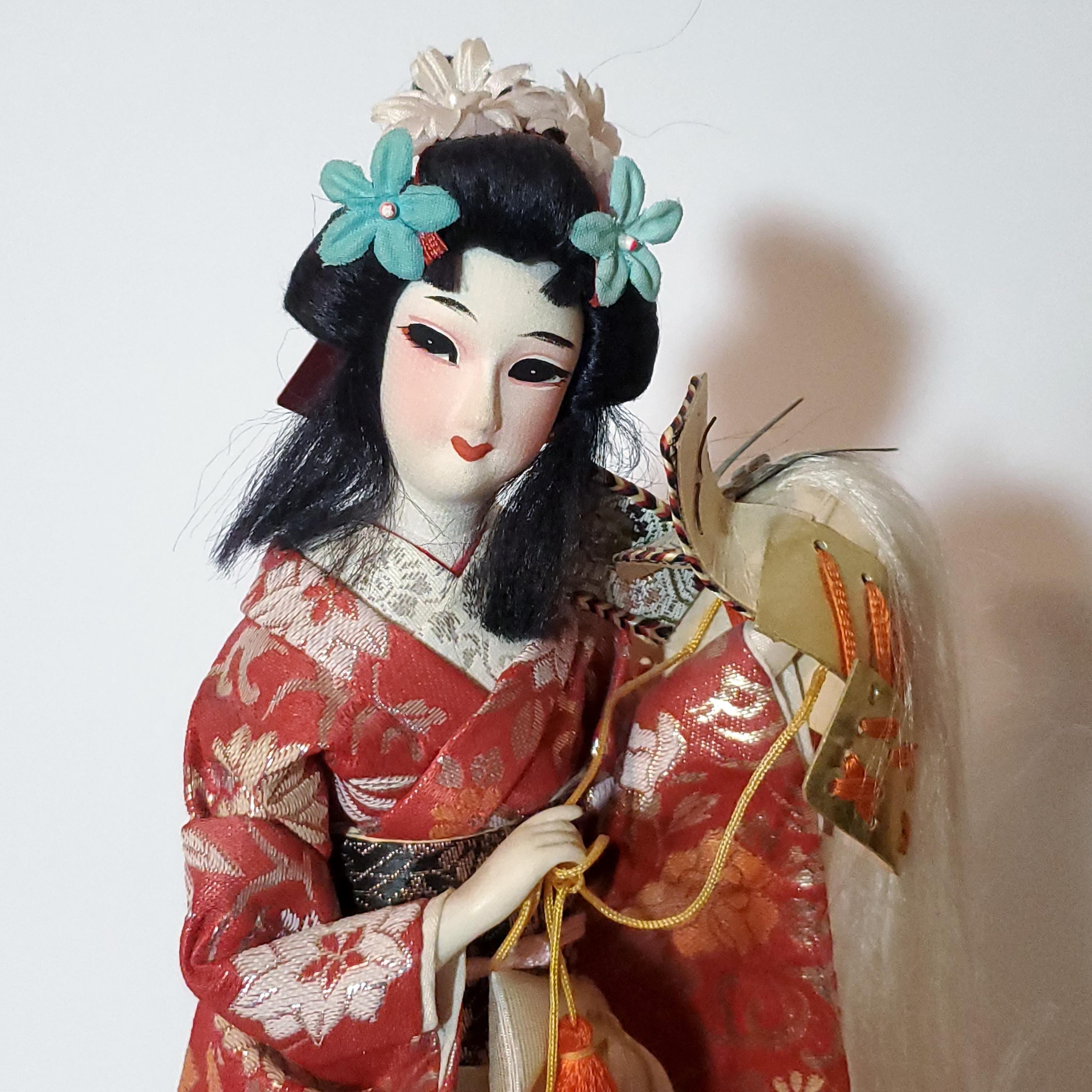 伝統的な日本人形 オレンジ色 陶器製 【公式通販】