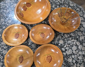Munising Wooden Bowl Set Nut Bowl Pinecones Hand Painted Wood Folk Art USA