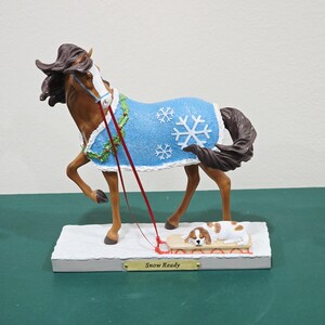 Enesco The Spur of Painted Ponies Schneefertige Figur, 18 cm