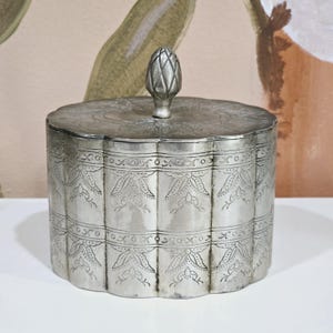 Vintage Silver Plate Trinket Box: Pineapple Finial Lid, 1991