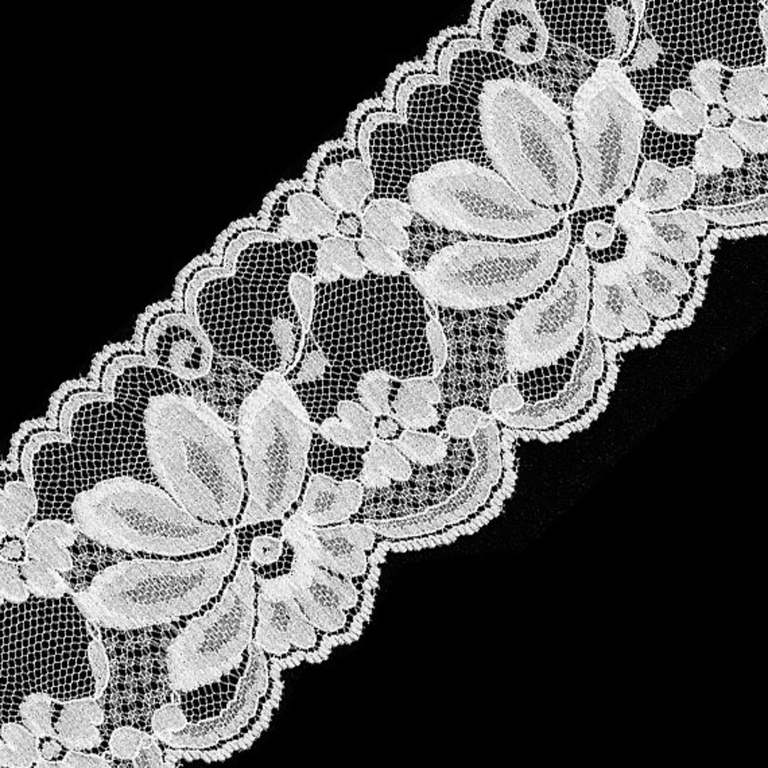 White Raschel Lace P223