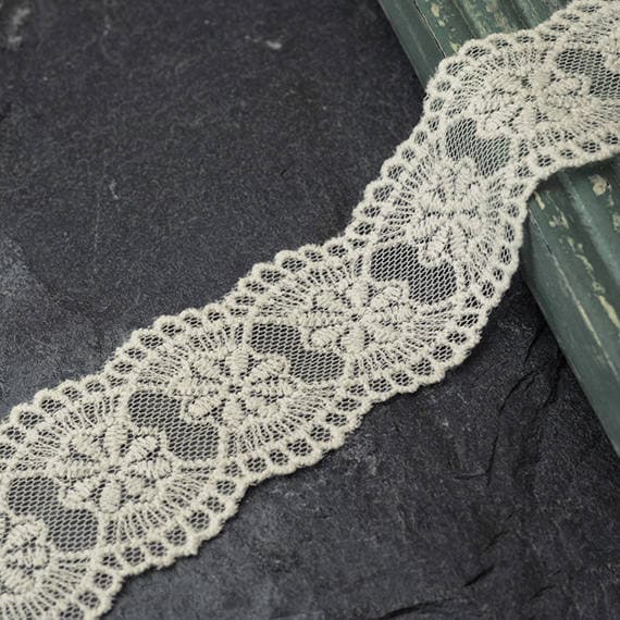 Vintage Embroidered Galloon Lace Trim by 2-yards, 1-1/2 Inch