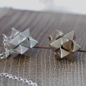 Mathematical Fidget Star 3D Puzzle Necklace