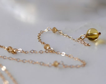 Citrine Novembre Birthstone Délicat Y Collier en Or et Argent Sterling