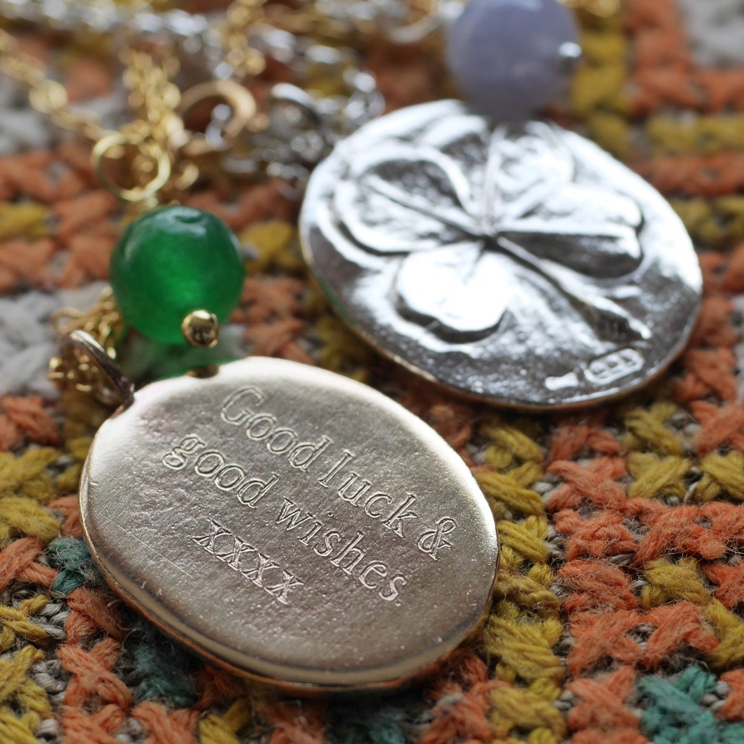 スターリングシルバーのパーソナライズされた四つ葉のクローバーコインラッキーチャームネックレス - Etsy 日本