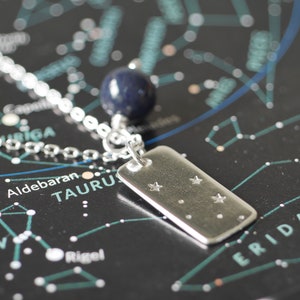 Personalisierte Sterling Silber Rechteck Constellation Tag und Birthstone Halskette