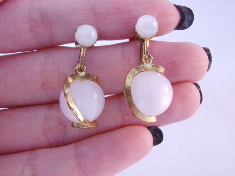 Vintage 1950/'s Caged Strew Back Earrings Iridescent Lucite floating Ball Earrings Mid Century Earrings Christmas Gift