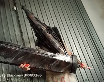 Silent hill pyramid head horror cosplay