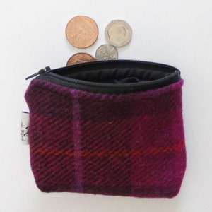 Fuchsia check Harris Tweed coin purse, zipped lined small purse. image 4