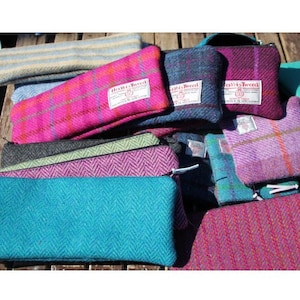 Pencil case in Harris Tweed. image 1