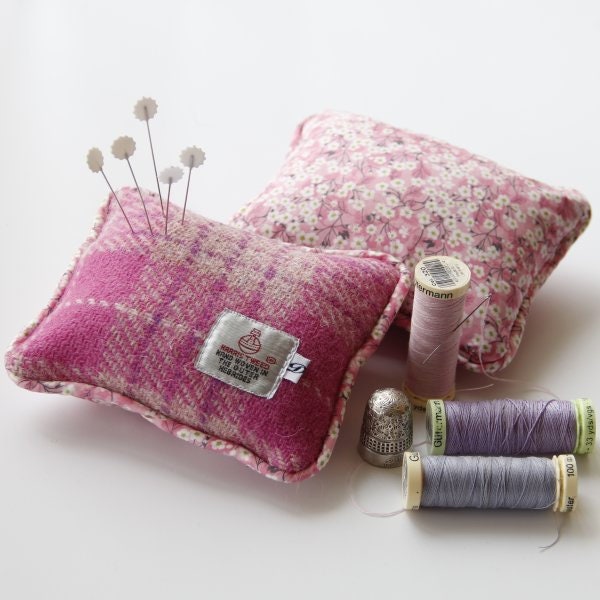 Pin Cushion in Pink Harris Tweed Liberty of London Fabric. - Etsy UK